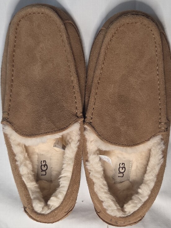 UGG Men’s Ascot Shearling  Slippers/Moccasins Chestnut Suede Size 9 S/N 1101110 main image 11